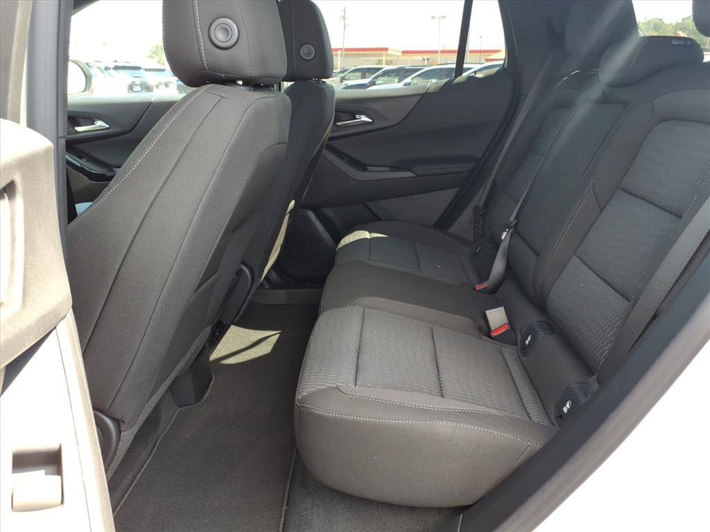New 2027 Chevrolet Equinox LT w/ Safety and Technology Package FWD image 14