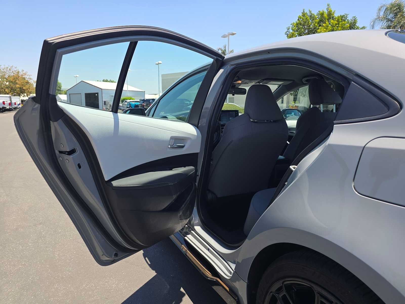 Used 2022 Toyota Corolla SE FWD image 17