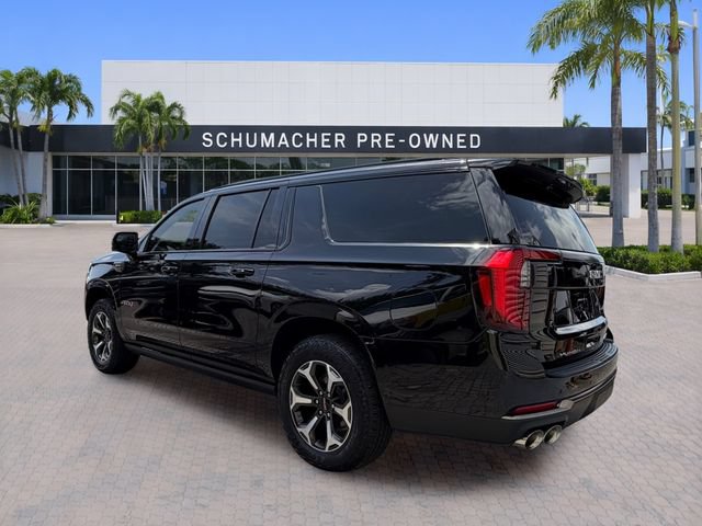 Certified 2025 GMC Yukon XL AT4 Ultimate AWD/4WD image 5