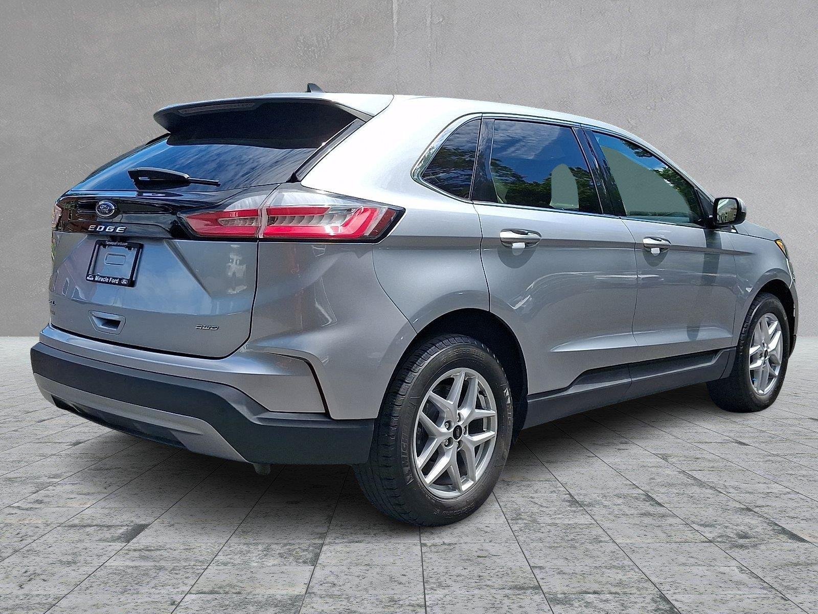 Used 2024 Ford Edge SEL AWD/4WD image 6