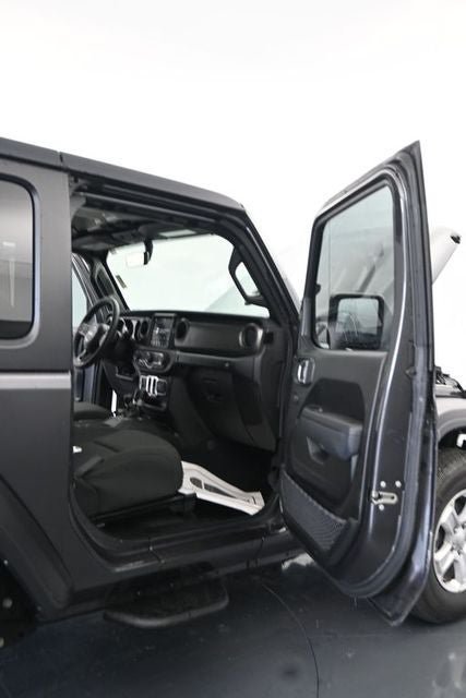 Used 2023 Jeep Wrangler Sport AWD/4WD image 13