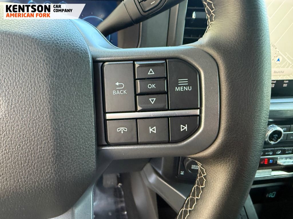 Used 2025 Ford F250 Lariat w/ Black Appearance Package image 19