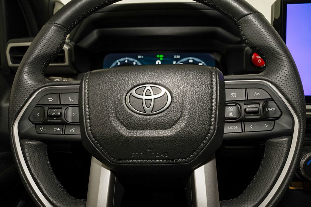 Used 2025 Toyota 4Runner TRD Off-Road Premium image 22