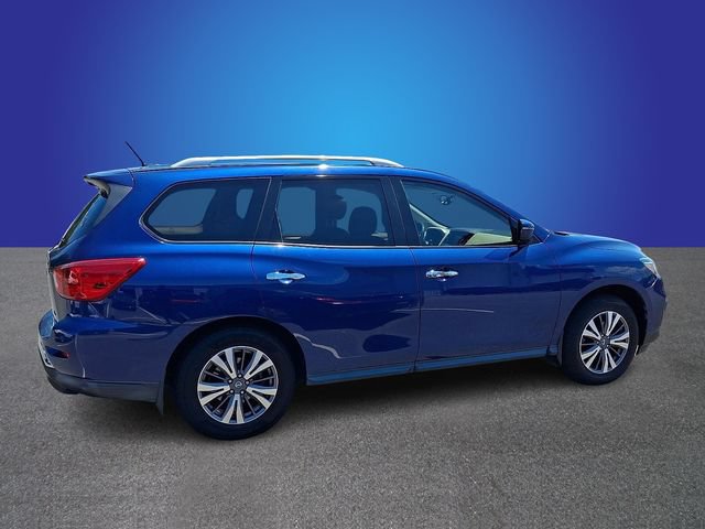Used 2017 Nissan Pathfinder SL w/ SL Tech Package FWD image 3