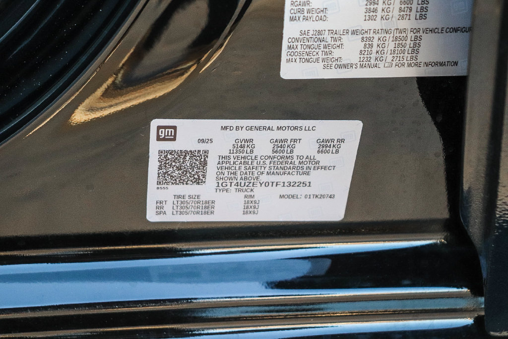 Used 2026 GMC Sierra 2500 AT4X AWD/4WD image 31