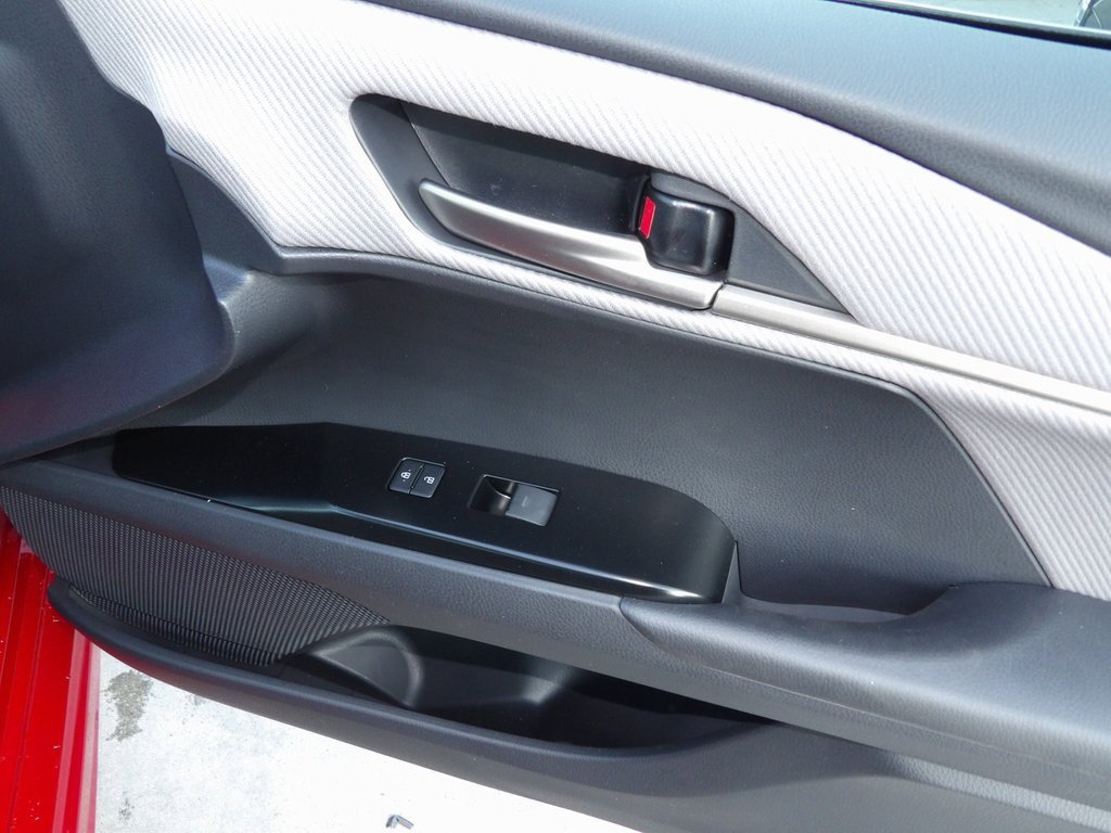 New 2026 Toyota Camry SE image 9