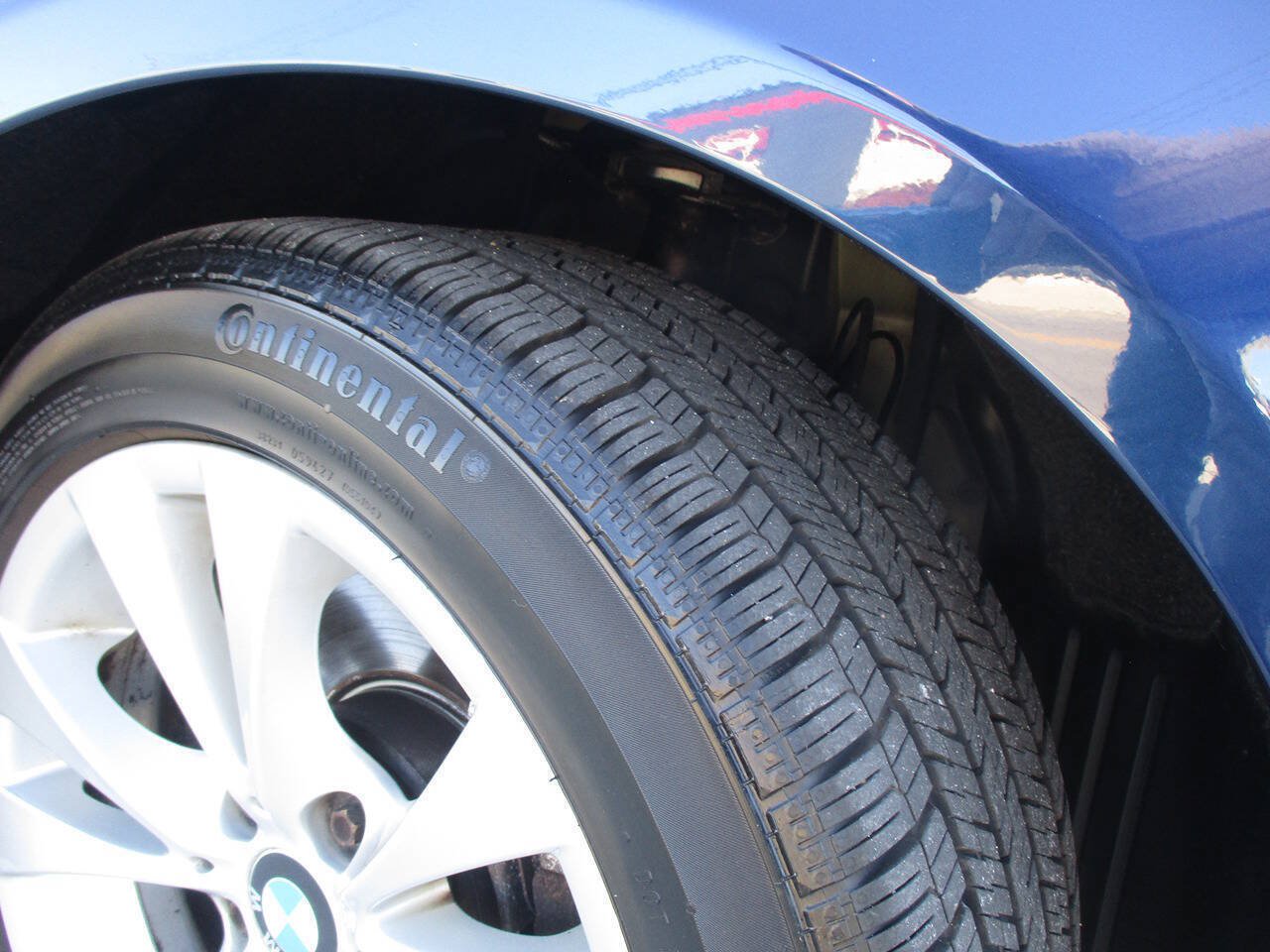 Used 2010 BMW 535i xDrive Sedan AWD/4WD image 36