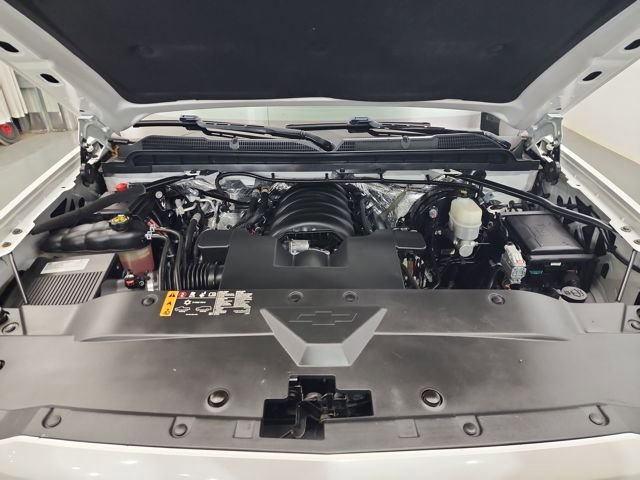 Used 2018 Chevrolet Silverado 1500 LT w/ All Star Edition image 38