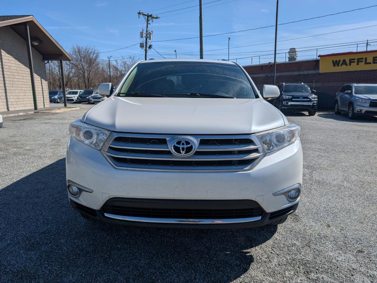Used 2013 Toyota Highlander Limited image 2
