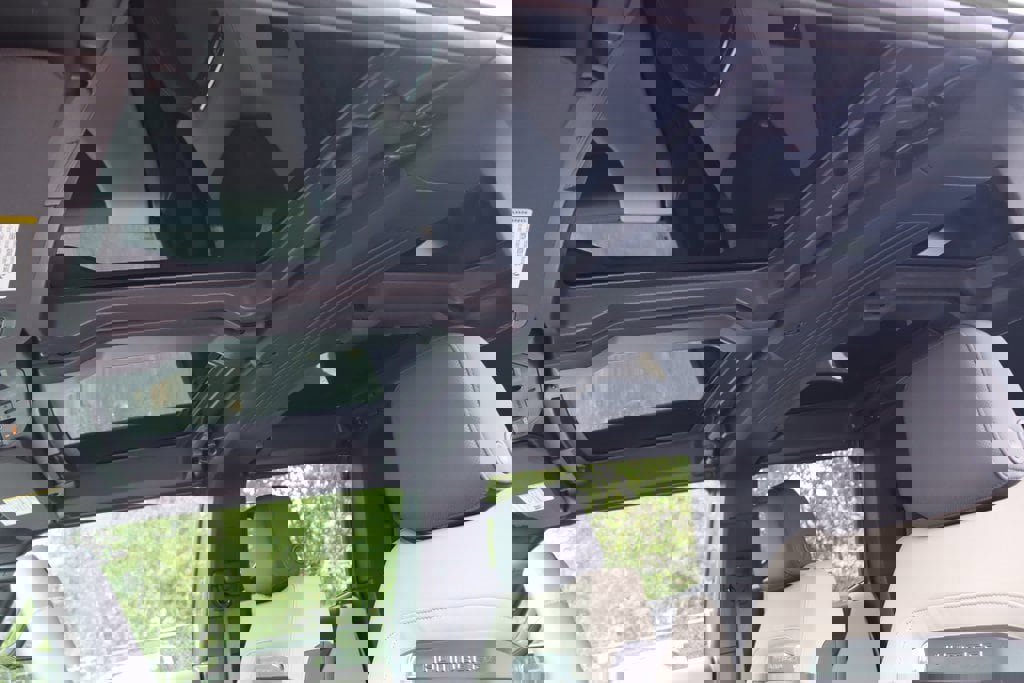 New 2026 GMC Hummer EV SUV w/ LPO, Dark Essentials Package image 23