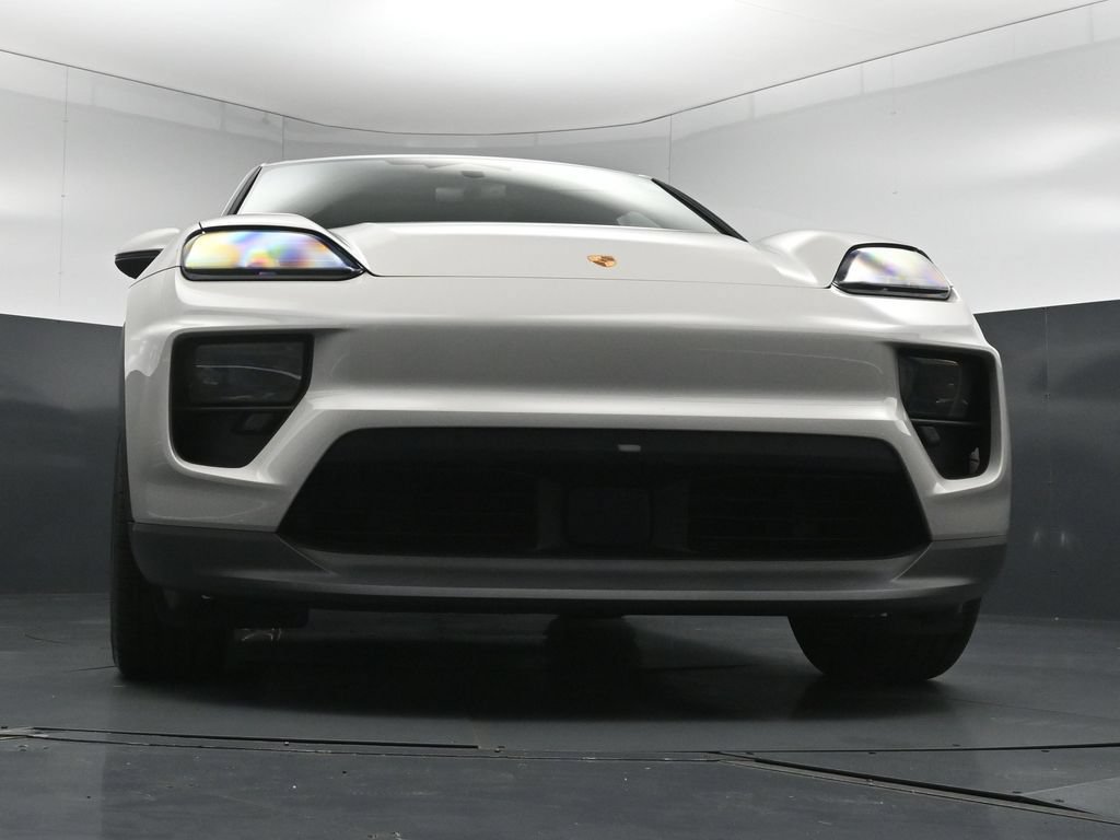 New 2026 Porsche Macan 4 Electric AWD/4WD image 35