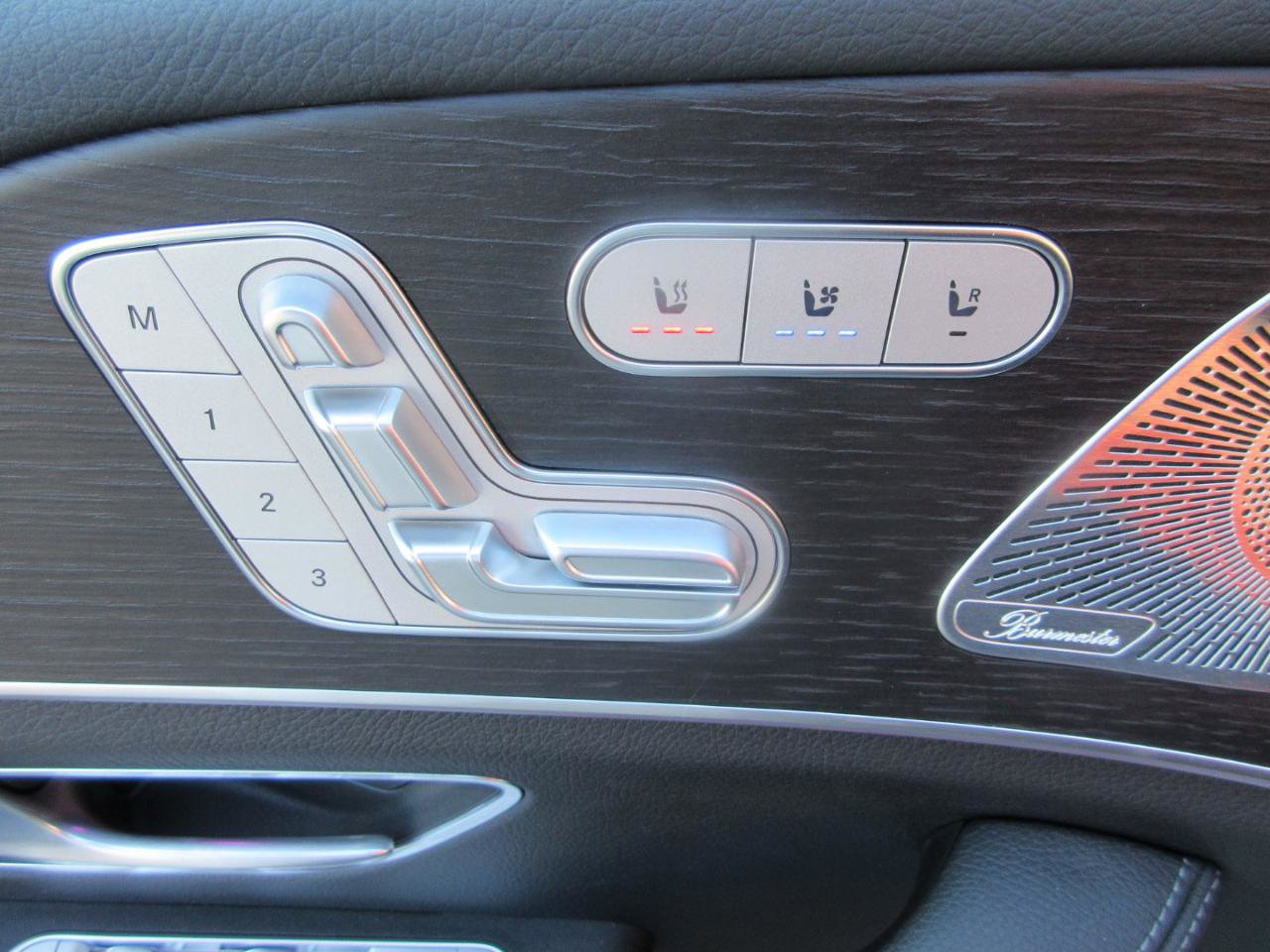 Used 2025 Mercedes-Benz GLE 580 4MATIC image 11