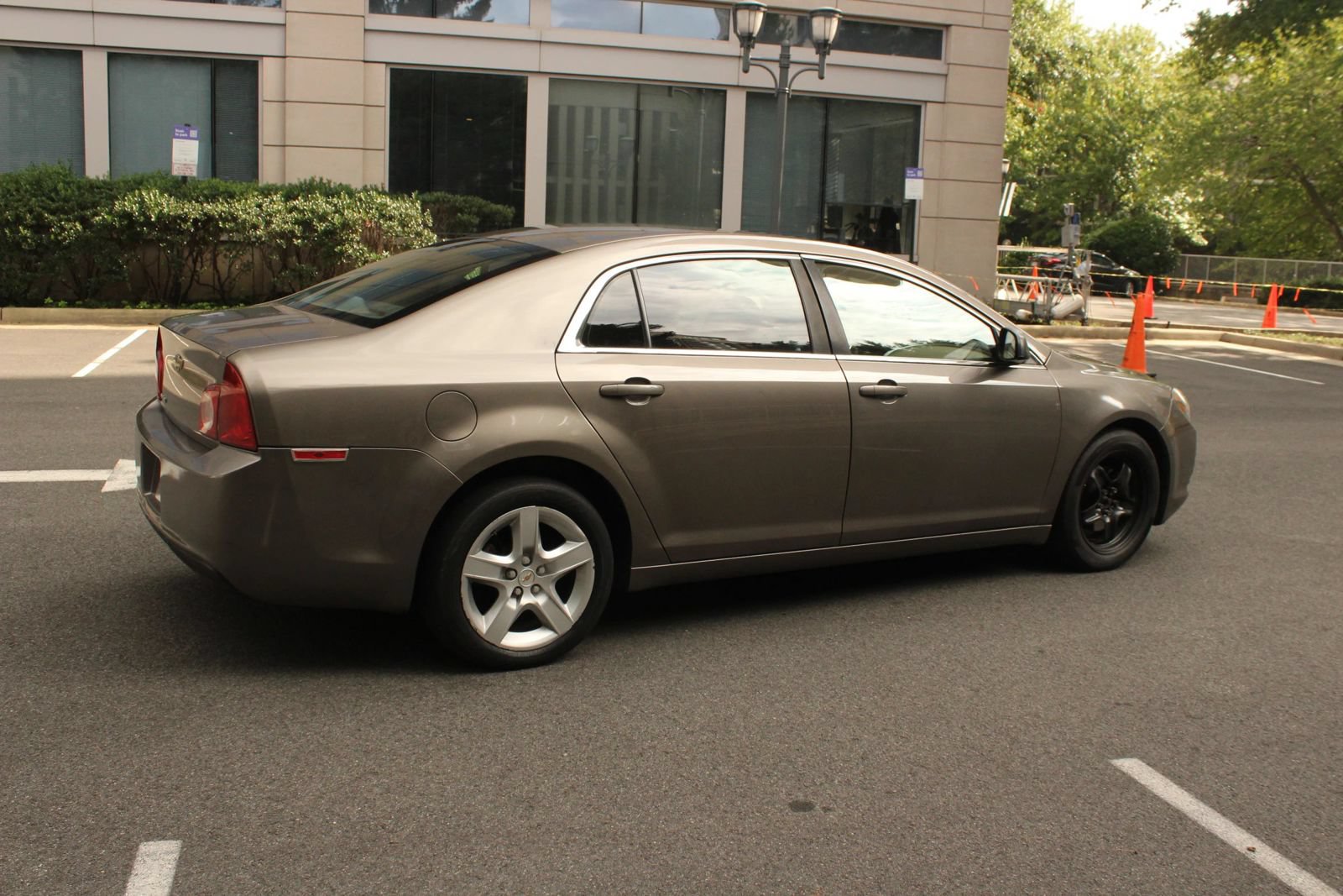 Used 2012 Chevrolet Malibu LS FWD image 7