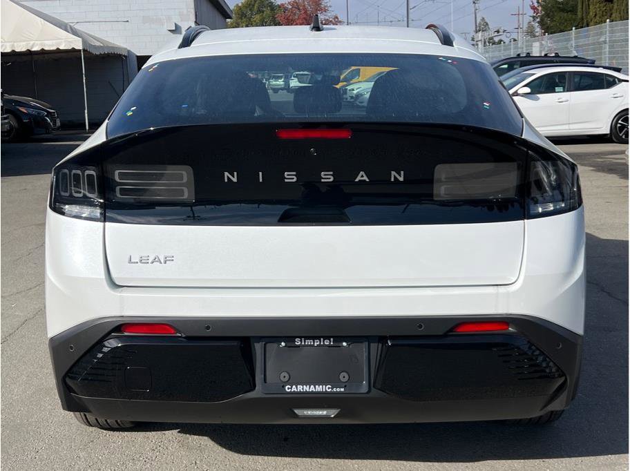 New 2026 Nissan Leaf Platinum+ w/ Cargo Package (Platinum+) image 4