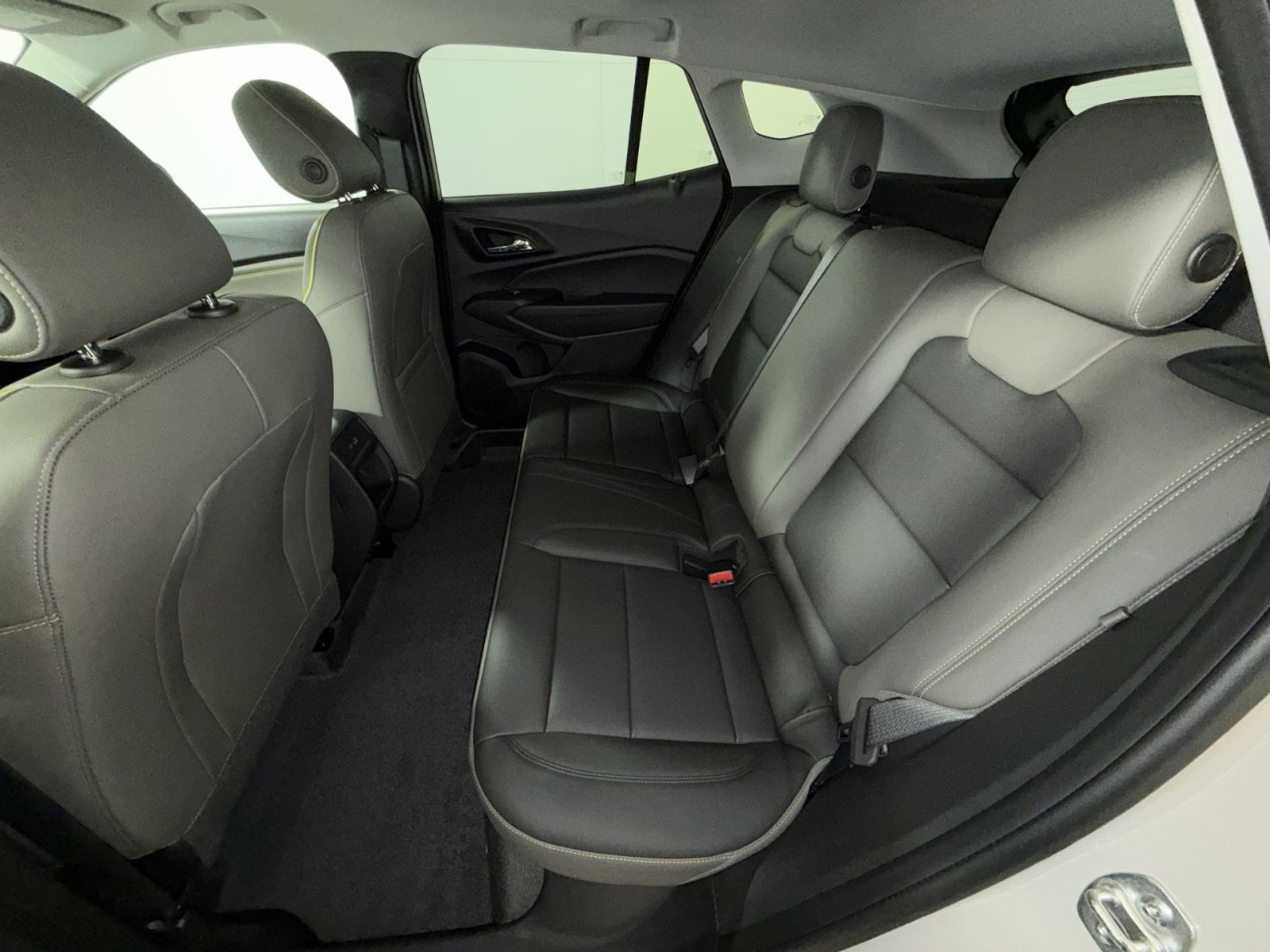 New 2026 Chevrolet Trax ACTIV w/ Sunroof Package image 24