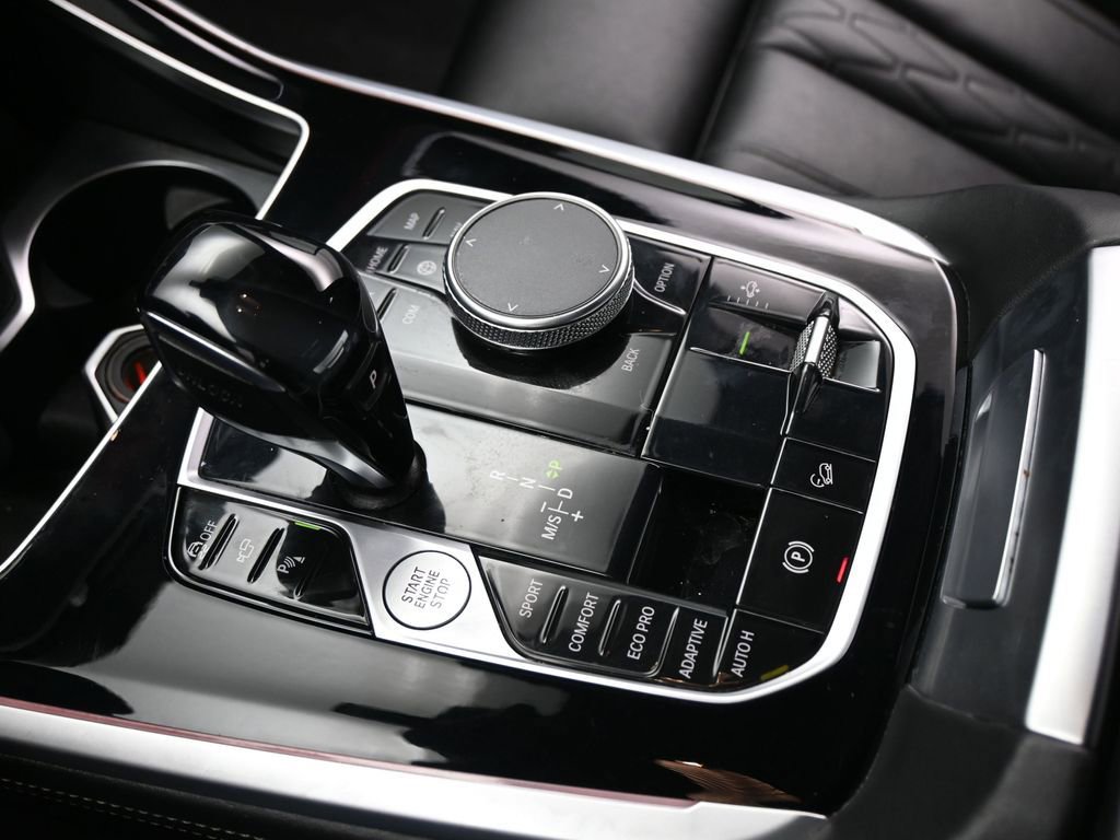 Used 2021 BMW X7 xDrive40i w/ M Sport Package image 15