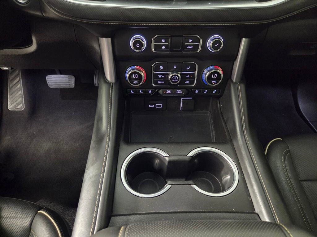 Used 2021 GMC Yukon SLT w/ SLT Premium Package image 15