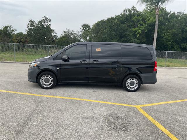Used 2019 Mercedes-Benz Metris Passenger image 3