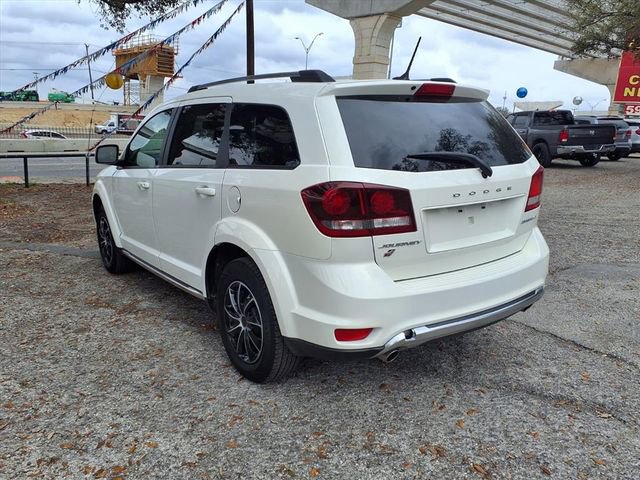 Used 2018 Dodge Journey Crossroad AWD/4WD image 5