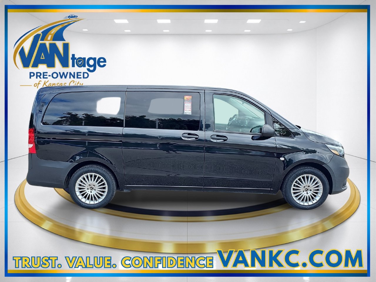 Used 2023 Mercedes-Benz Metris Passenger image 5