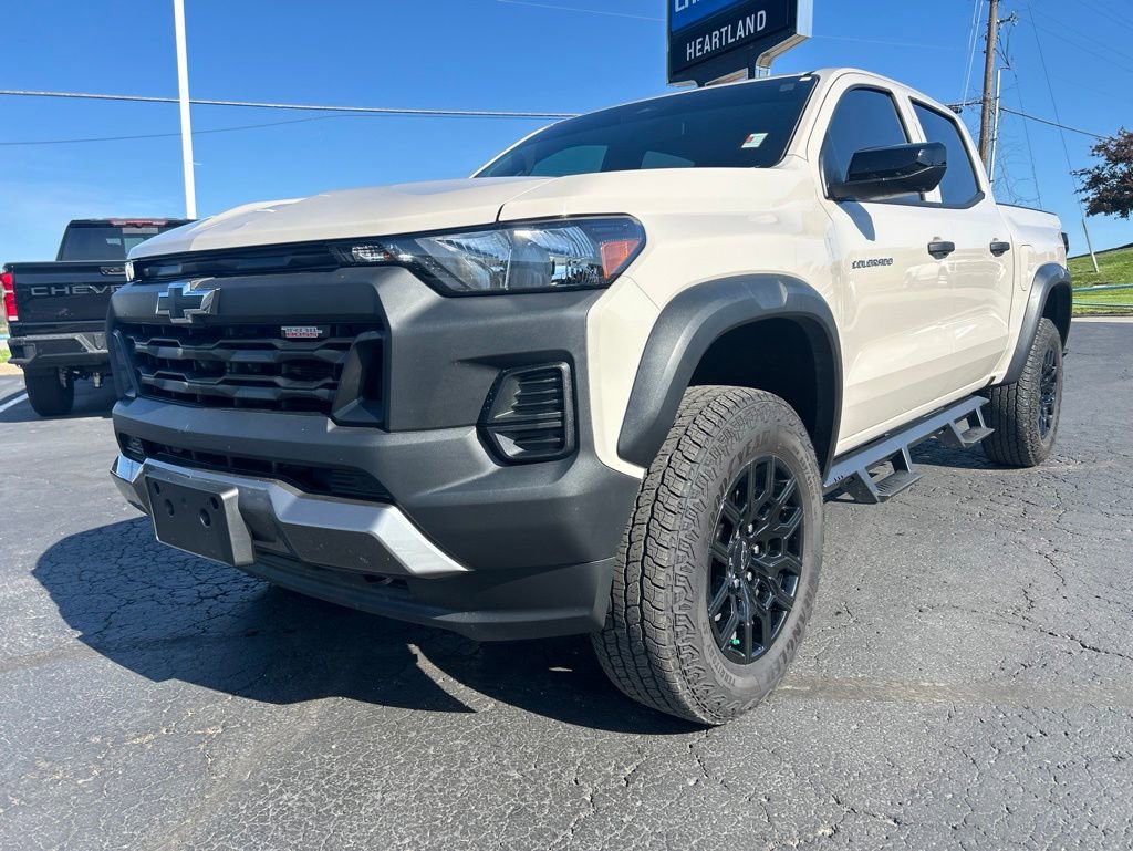 Used 2026 Chevrolet Colorado Trail Boss AWD/4WD image 1