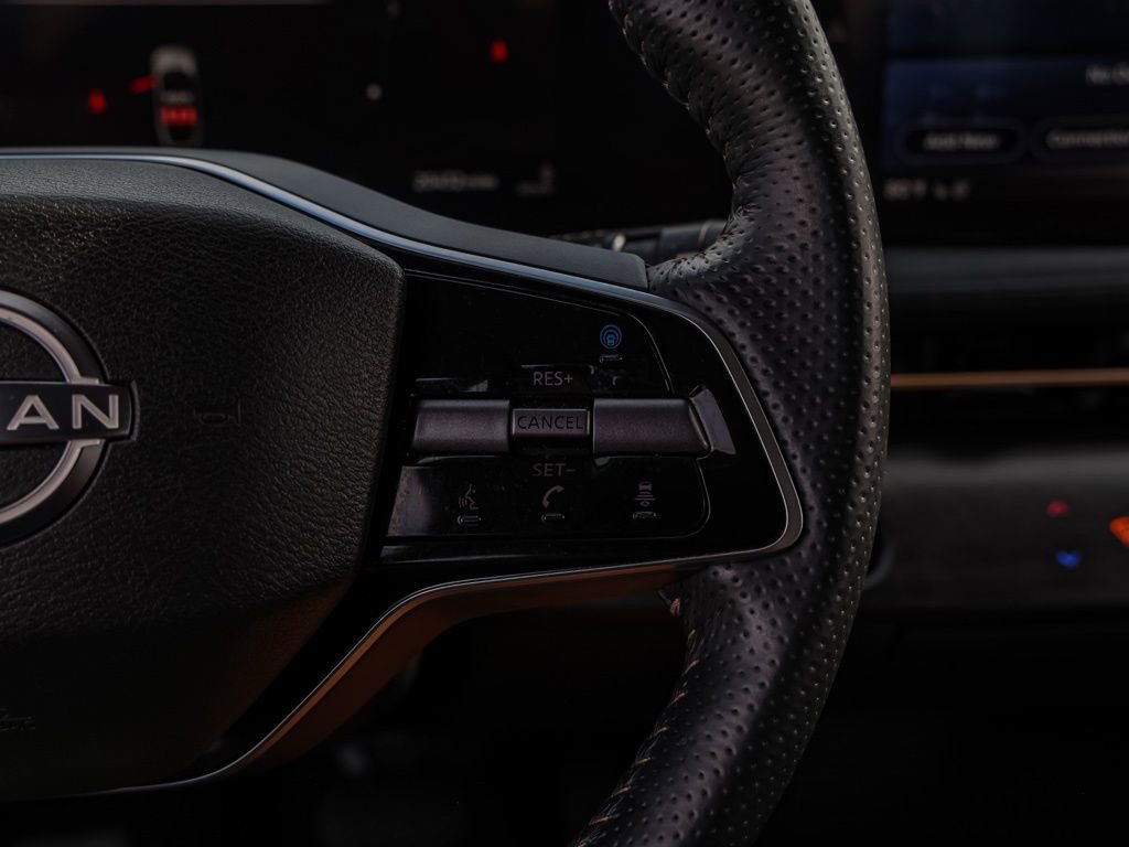 Used 2023 Nissan Ariya FWD image 27