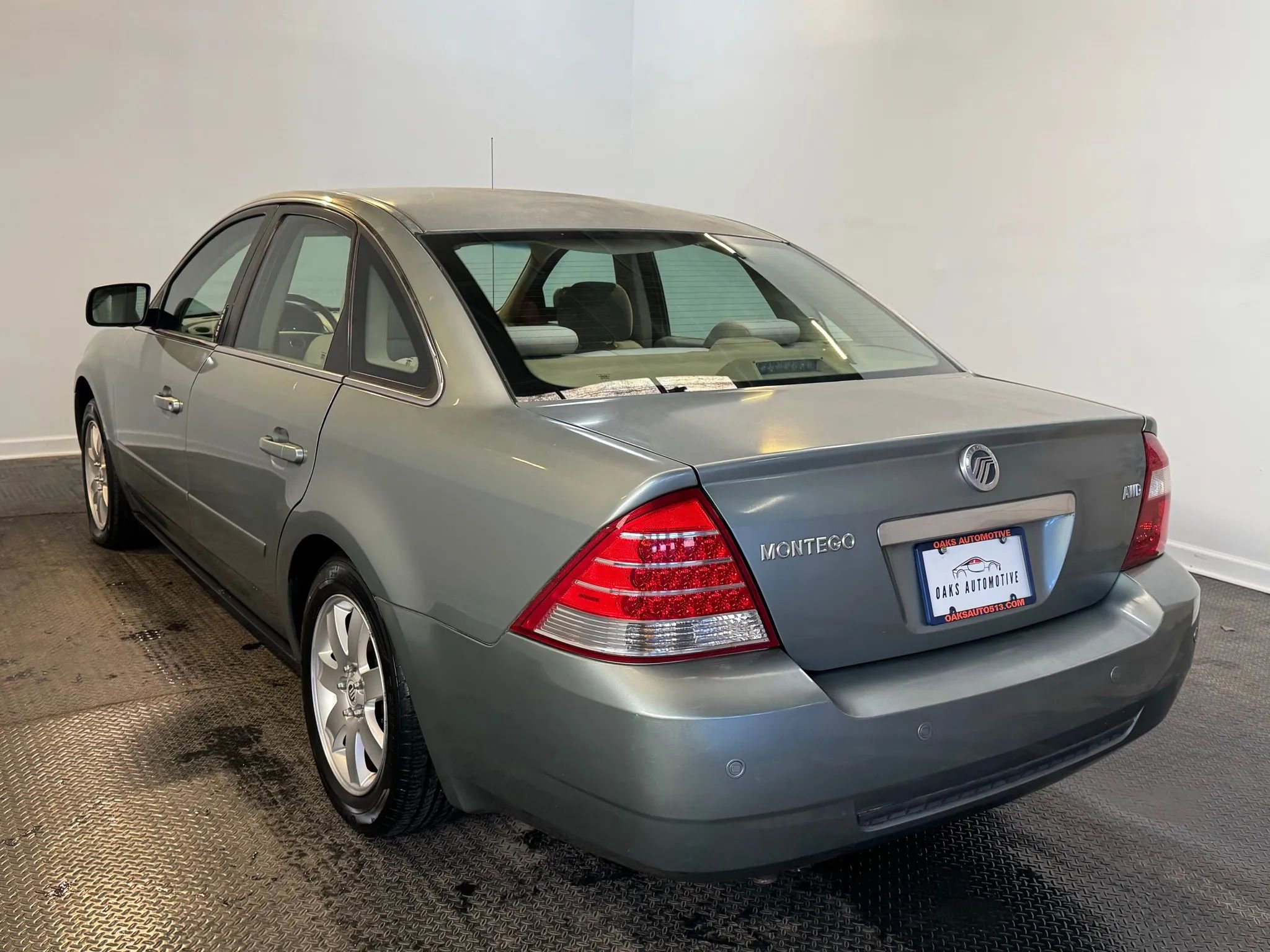 Used 2005 Mercury Montego Luxury image 6