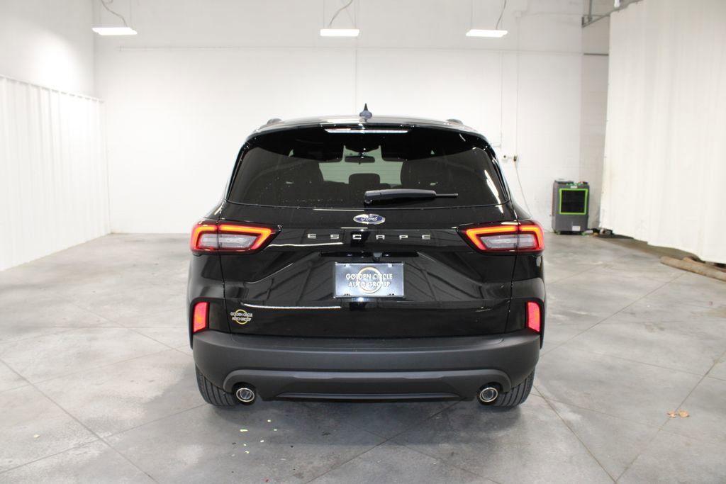New 2026 Ford Escape ST-Line w/ Cold Weather Package image 7