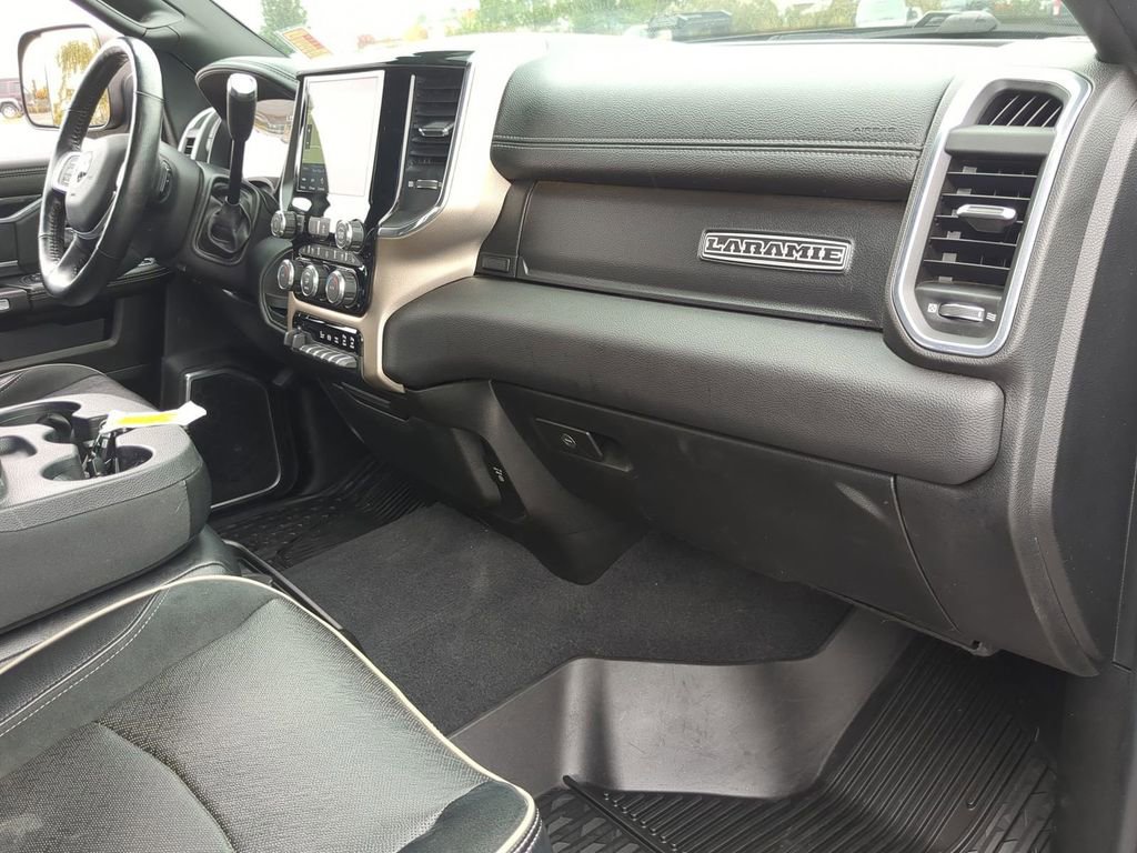 Used 2019 RAM 3500 Laramie w/ Black Appearance Package image 21