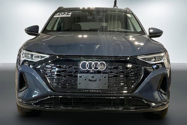 Certified 2024 Audi Q8 e-tron Premium Plus w/ Premium Plus Package image 3