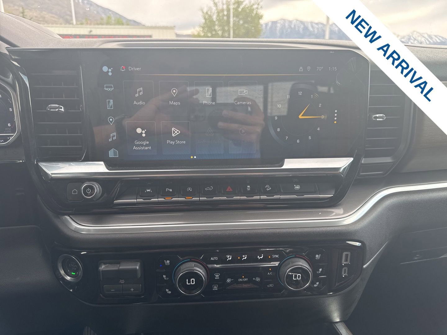 Used 2025 Chevrolet Silverado 1500 High Country w/ Technology Package AWD/4WD image 24