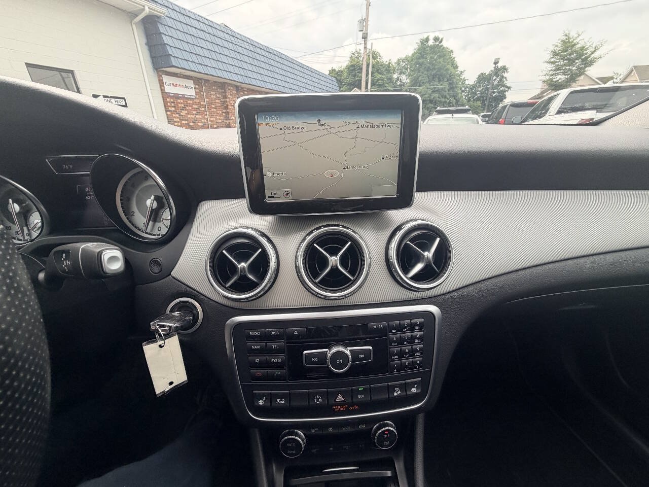 Used 2015 Mercedes-Benz GLA 250 4MATIC image 4