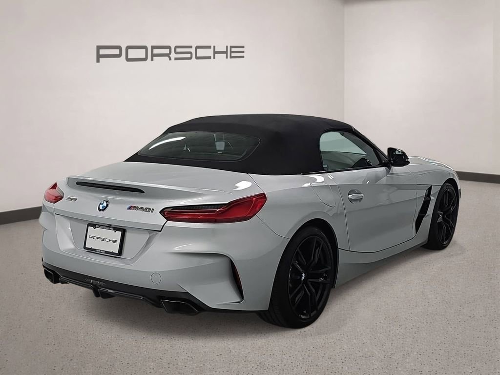 Used 2022 BMW Z4 M40i w/ Shadowloine Package RWD image 7