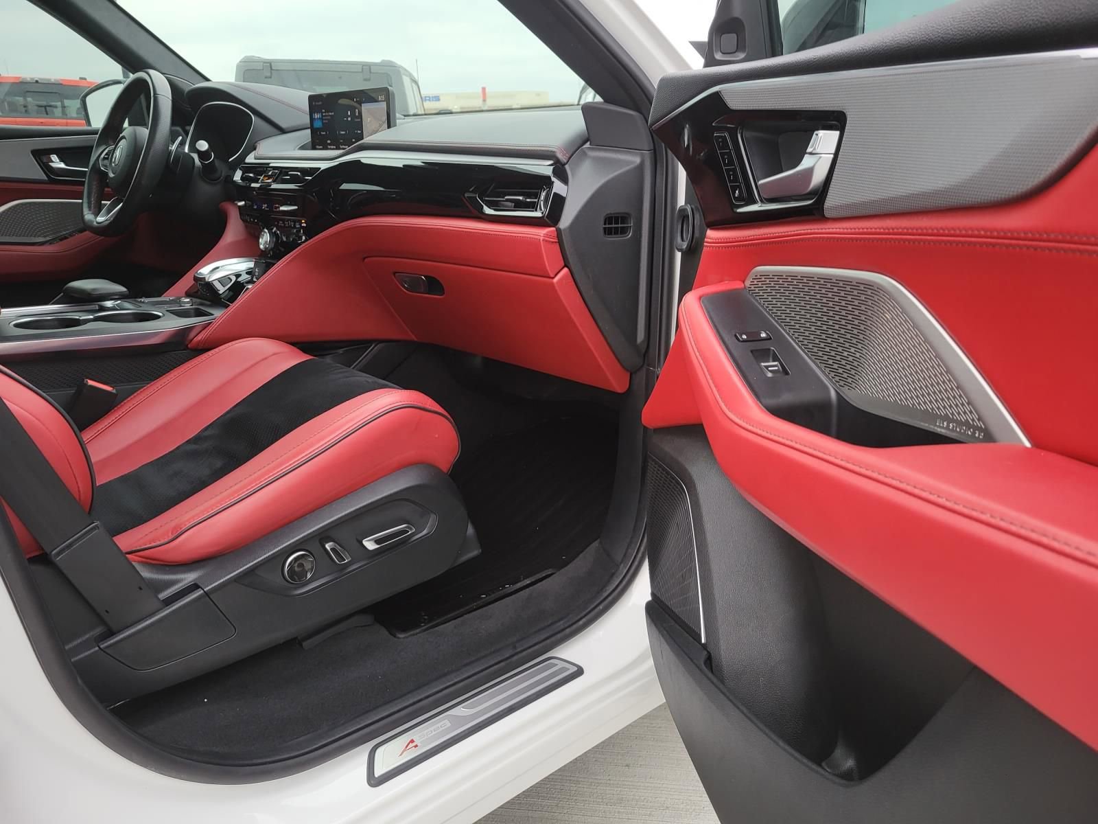 Certified 2024 Acura MDX A-Spec image 8