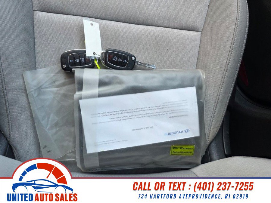 Used 2017 Hyundai Tucson SE w/ SE Popular Package 02 AWD/4WD image 21