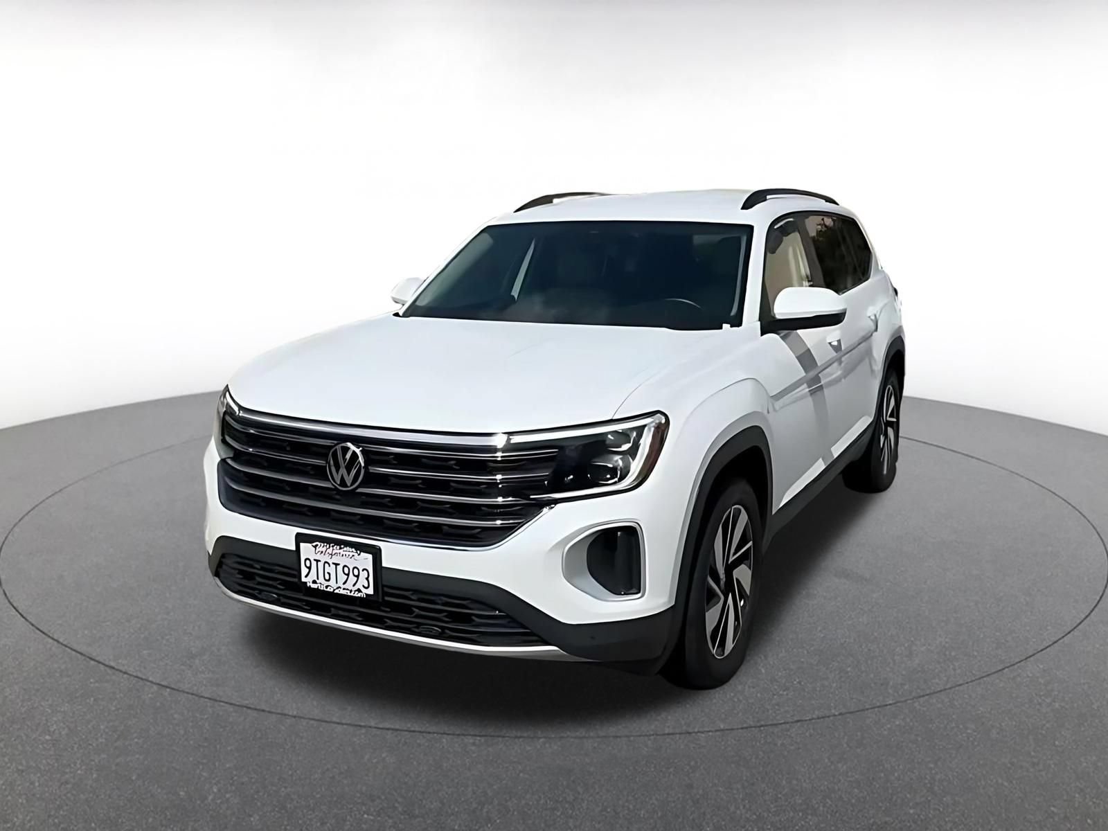 Used 2026 Volkswagen Atlas SE FWD image 6