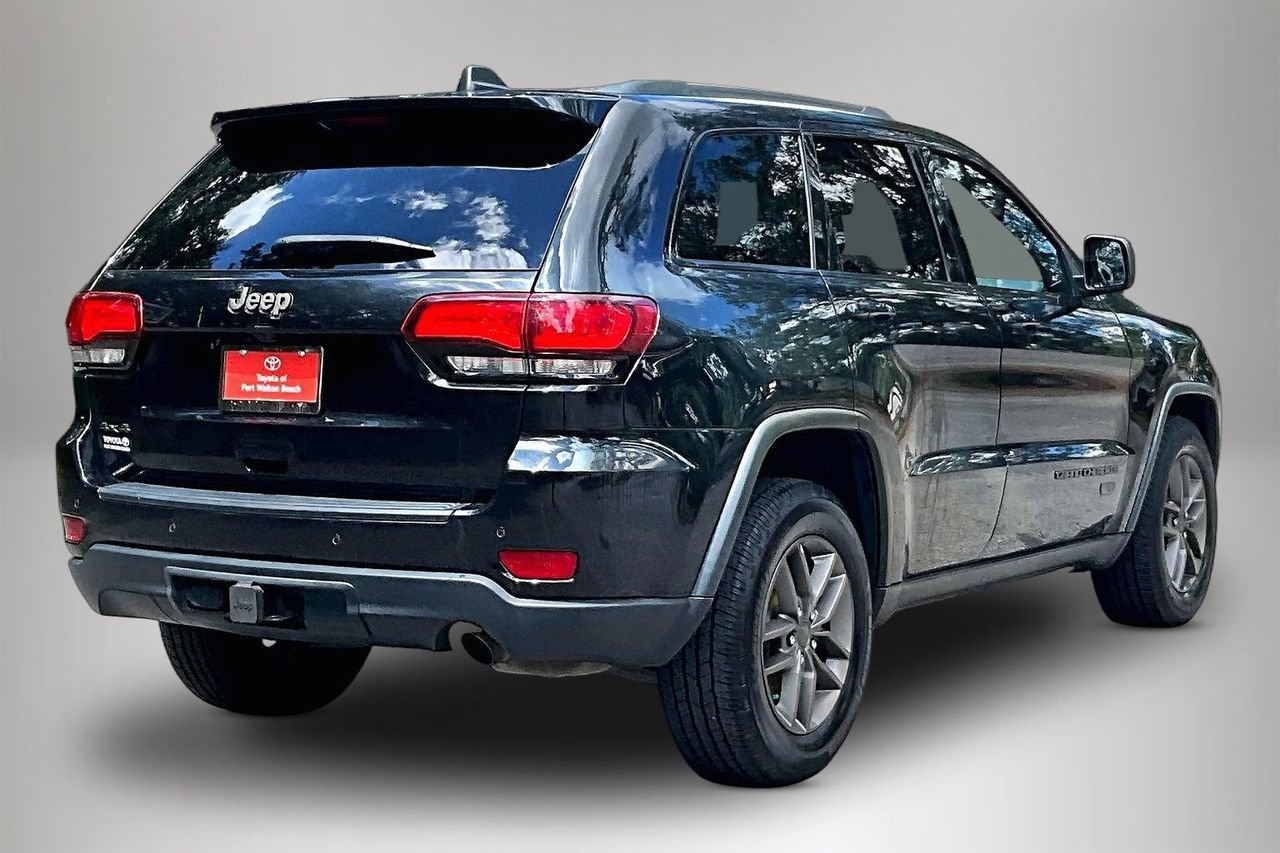 Used 2016 Jeep Grand Cherokee Laredo 75th Anniversary AWD/4WD image 5