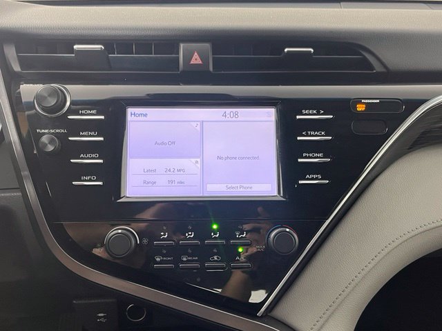 Used 2018 Toyota Camry LE FWD image 15