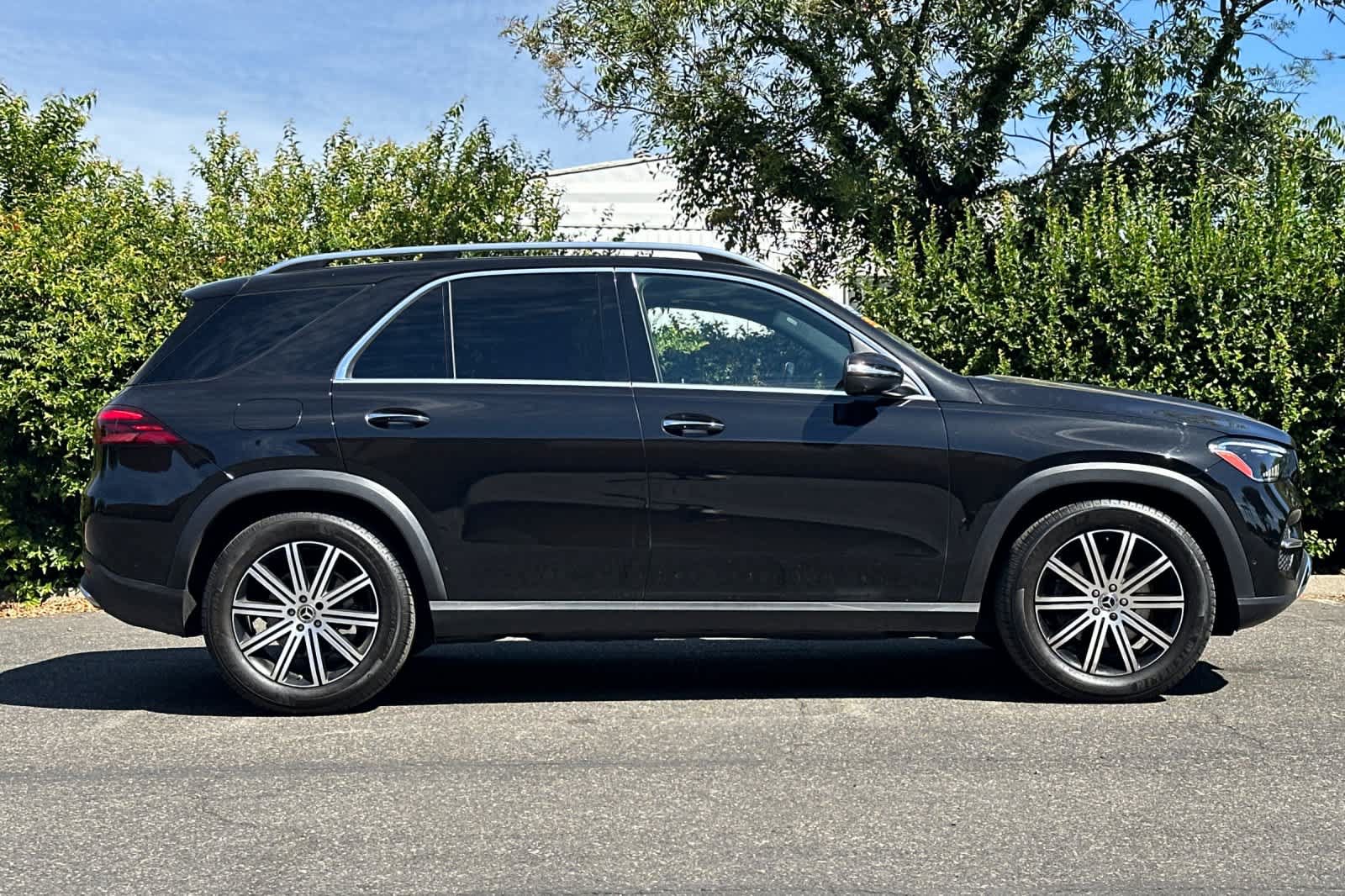 Certified 2026 Mercedes-Benz GLE 350 4MATIC image 2