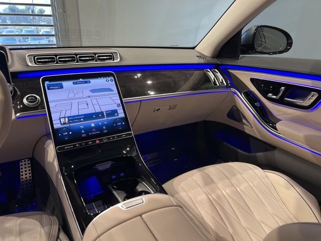 Used 2025 Mercedes-Benz S 63 AMG S image 44