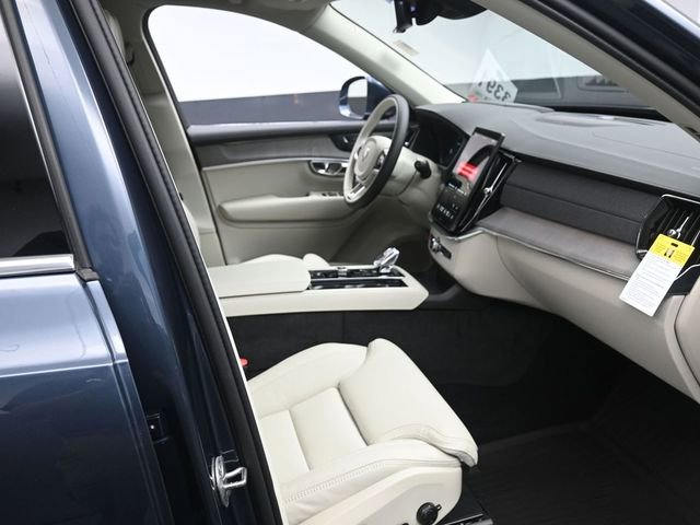 New 2026 Volvo XC90 T8 Ultra w/ Protection Package Premier image 30