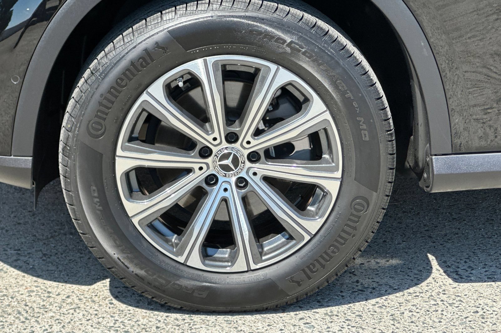 Used 2024 Mercedes-Benz GLC 300 image 37