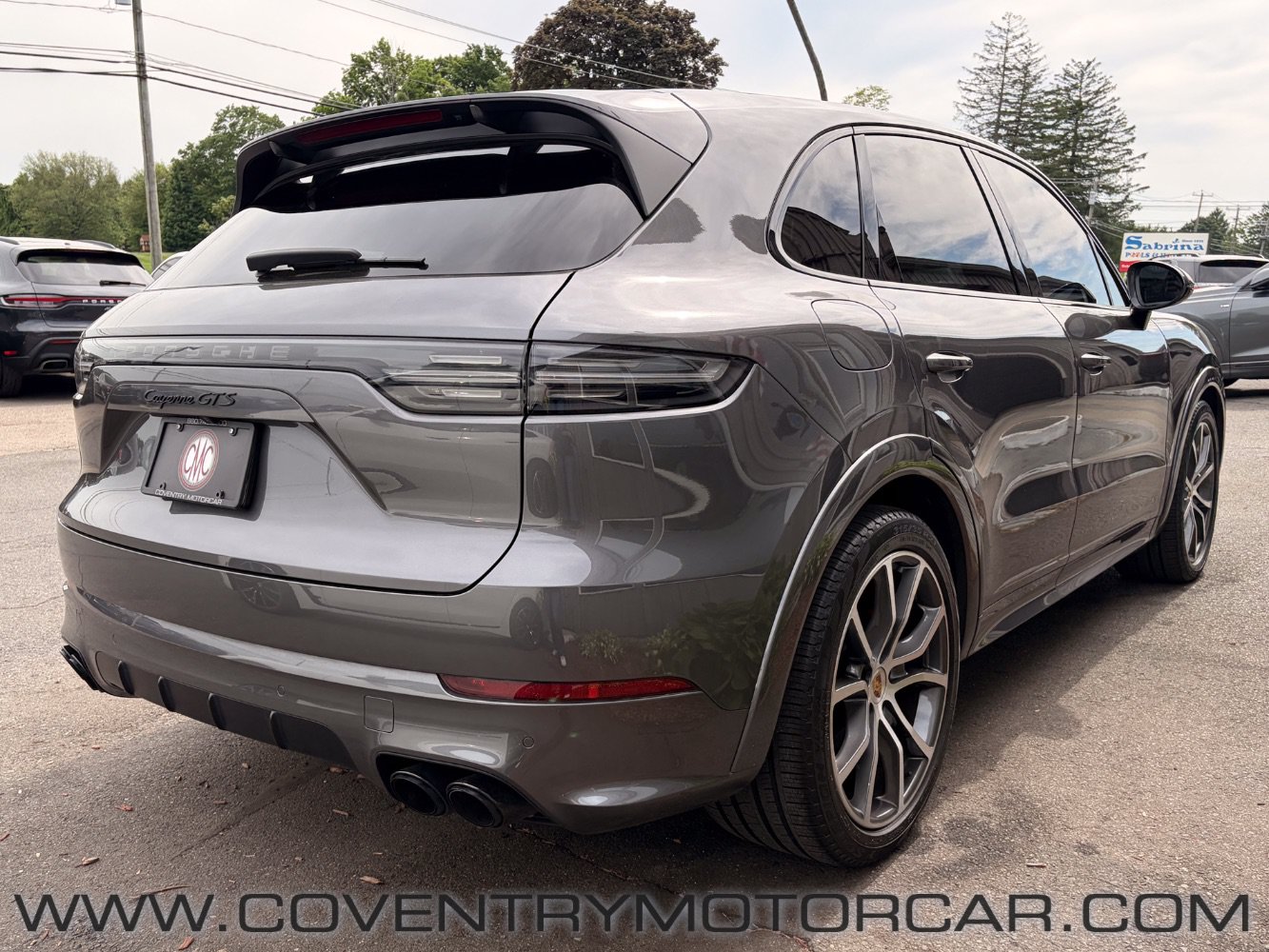 Used 2022 Porsche Cayenne GTS AWD/4WD image 5