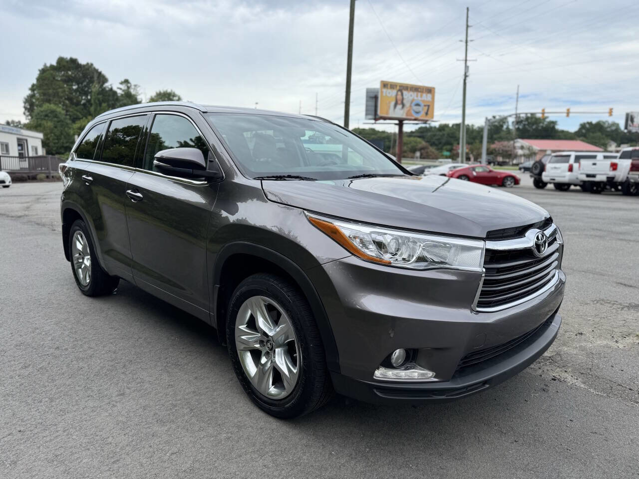 Used 2016 Toyota Highlander Limited AWD/4WD image 17
