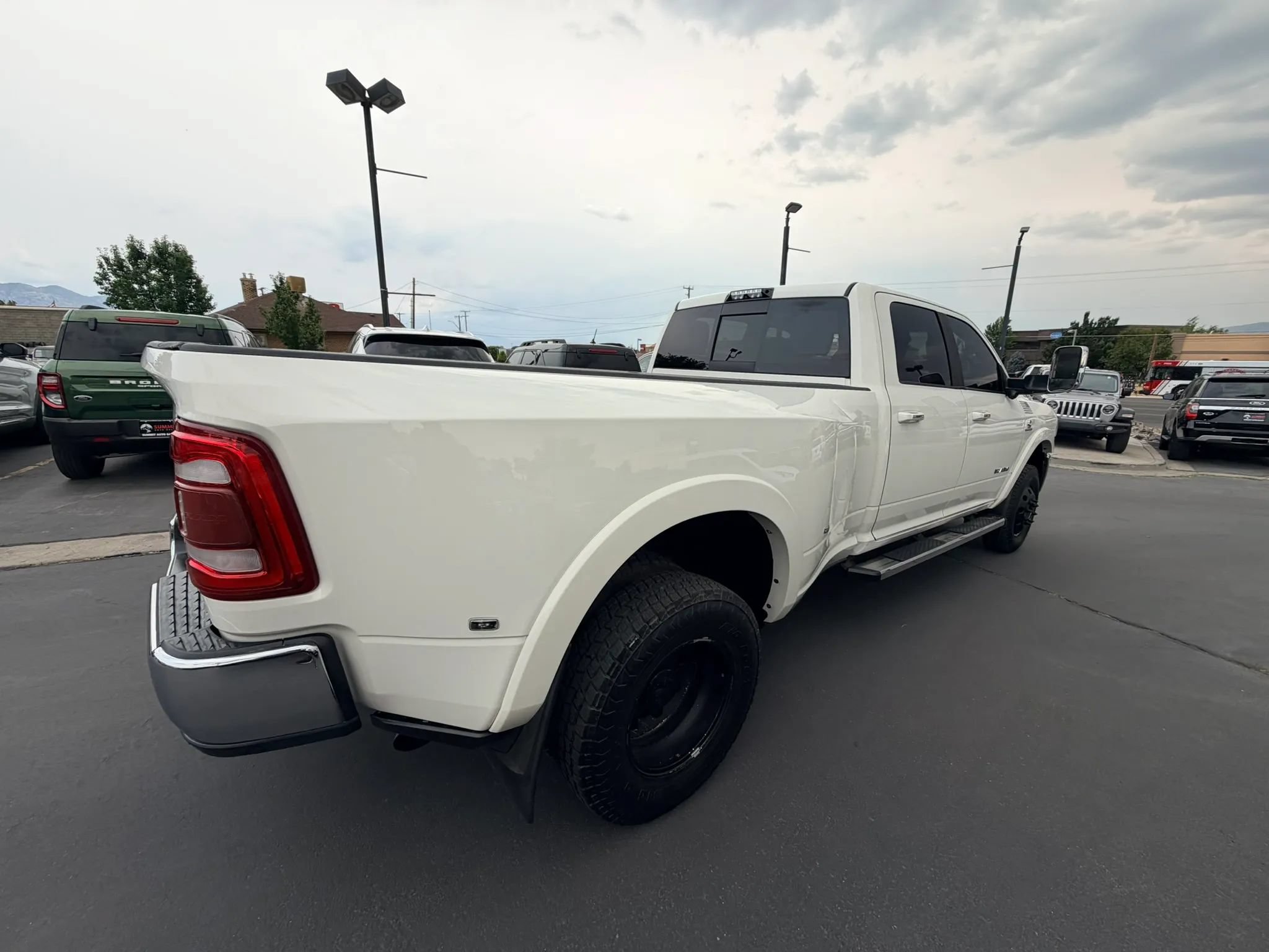 Used 2019 RAM 3500 Laramie AWD/4WD image 4