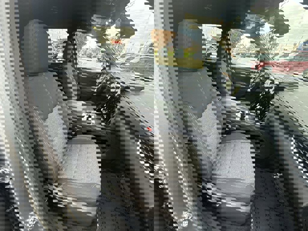 Certified 2025 GMC Acadia Elevation image 28