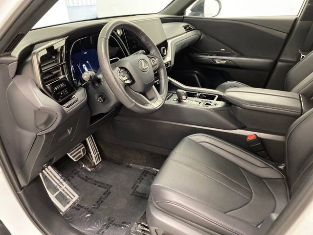 Used 2025 Lexus TX 350 AWD w/ Technology Package image 13