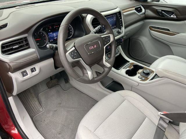 Used 2023 GMC Acadia SLE w/ Driver Convenience Package image 6