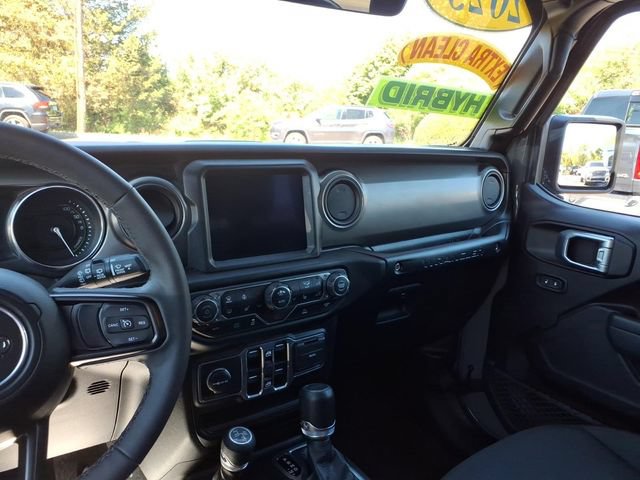 Used 2023 Jeep Wrangler Unlimited w/ Sun & Screen Package AWD/4WD image 20