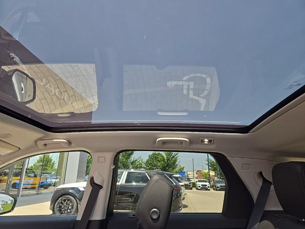 Certified 2025 Land Rover Discovery Sport S AWD/4WD image 15